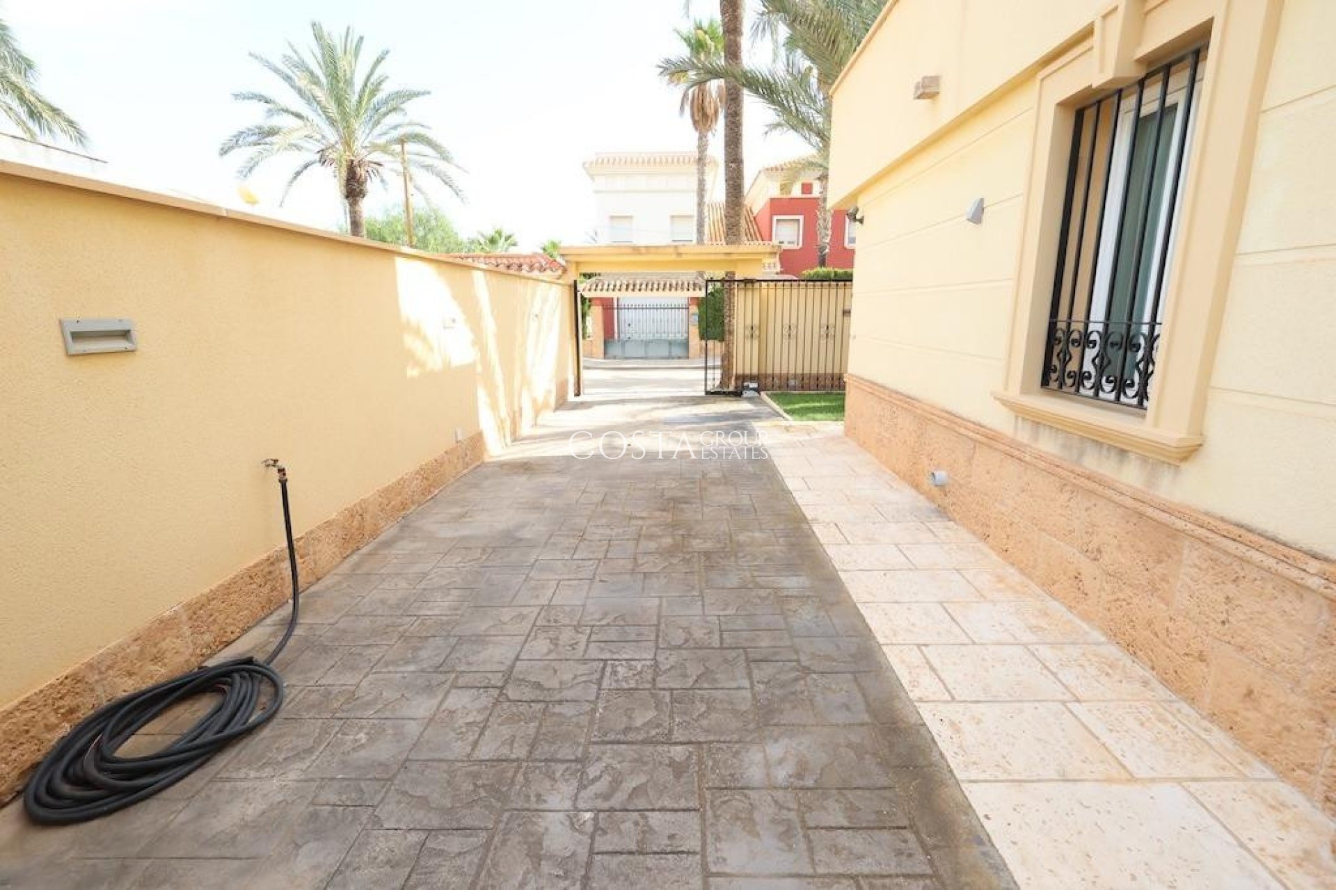 Herverkoop - Villa -
Orihuela - Cabo Roig