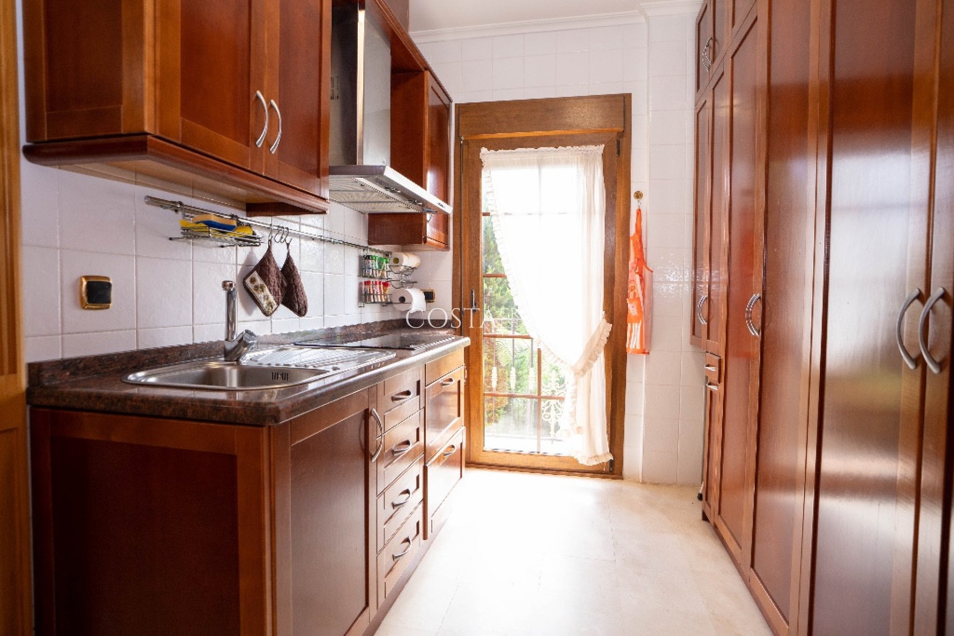 Herverkoop - Villa -
Orihuela - Campoamor