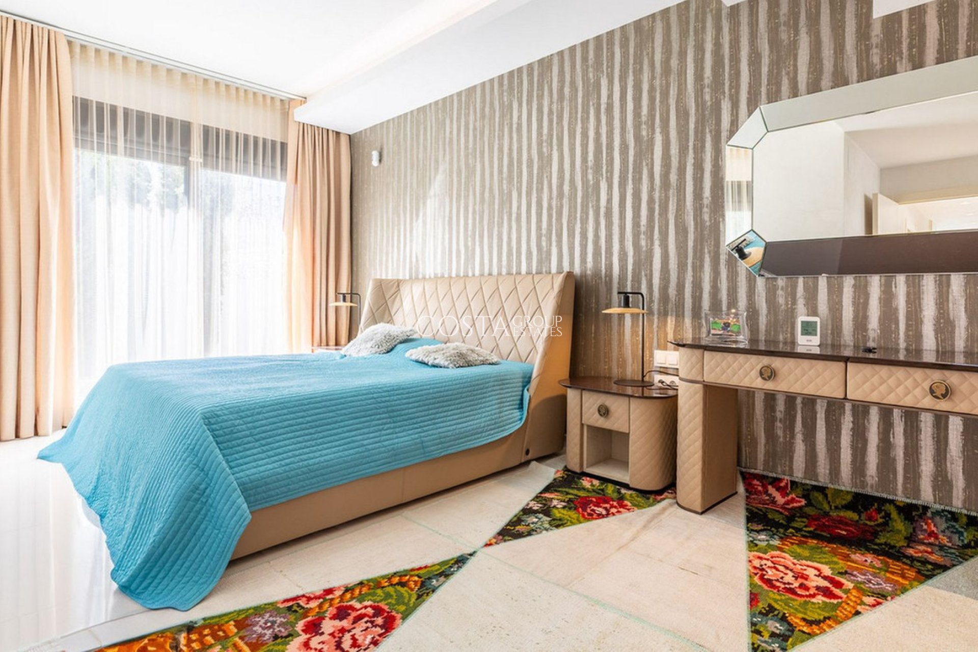 Herverkoop - Villa -
Orihuela - Campoamor