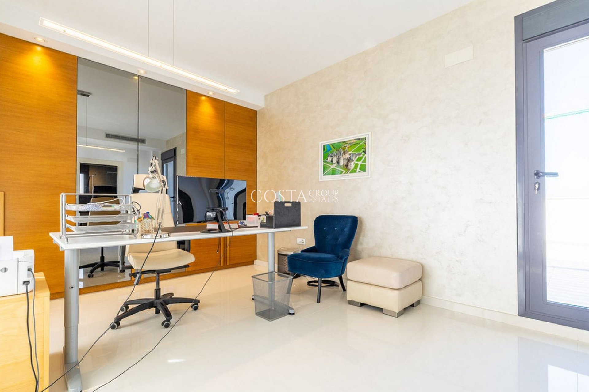 Herverkoop - Villa -
Orihuela - Campoamor