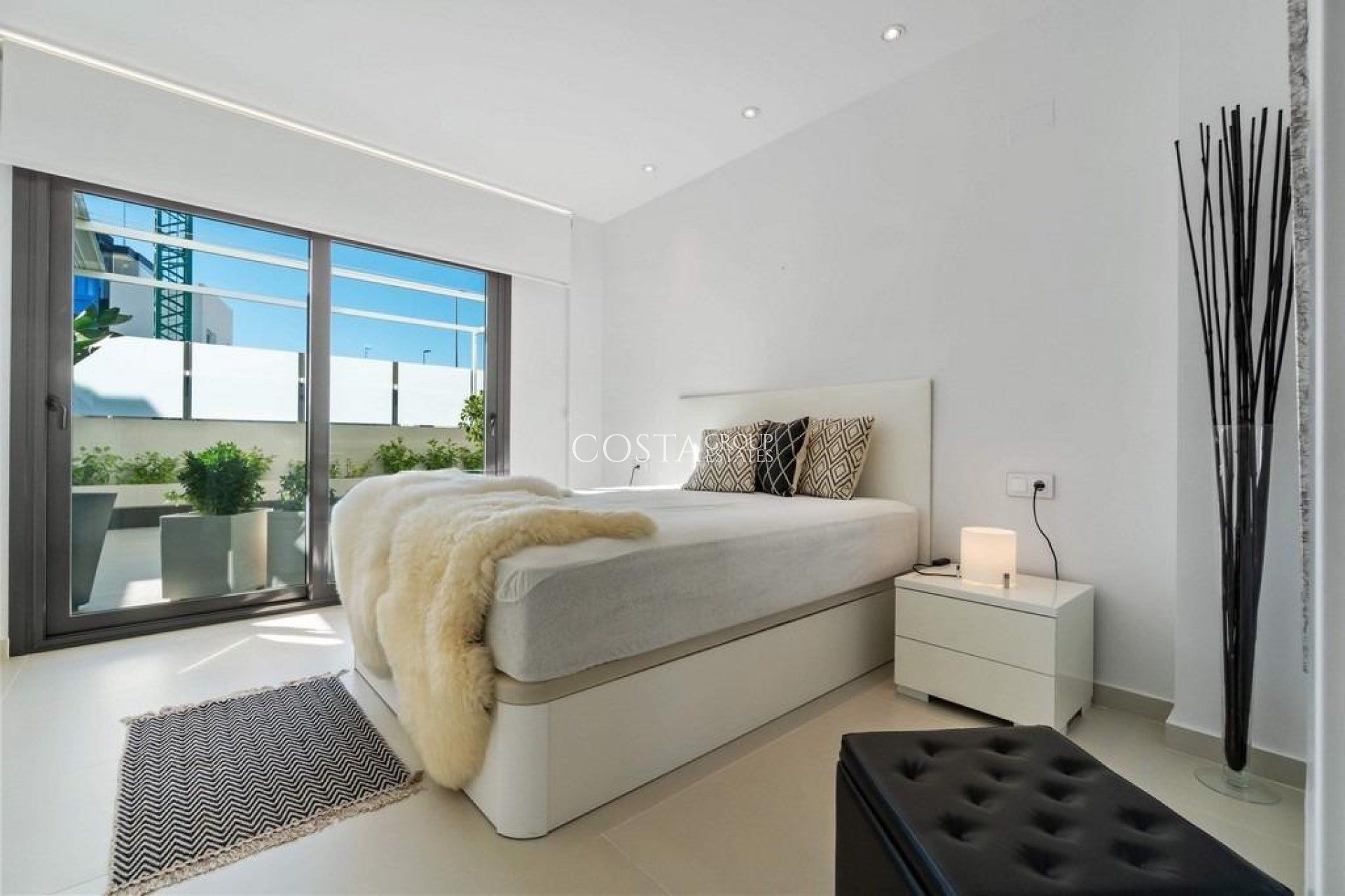 Herverkoop - Villa -
Orihuela - Campoamor