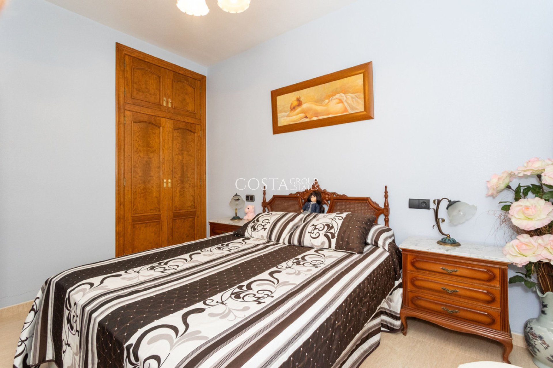 Herverkoop - Villa -
Orihuela - Campoamor