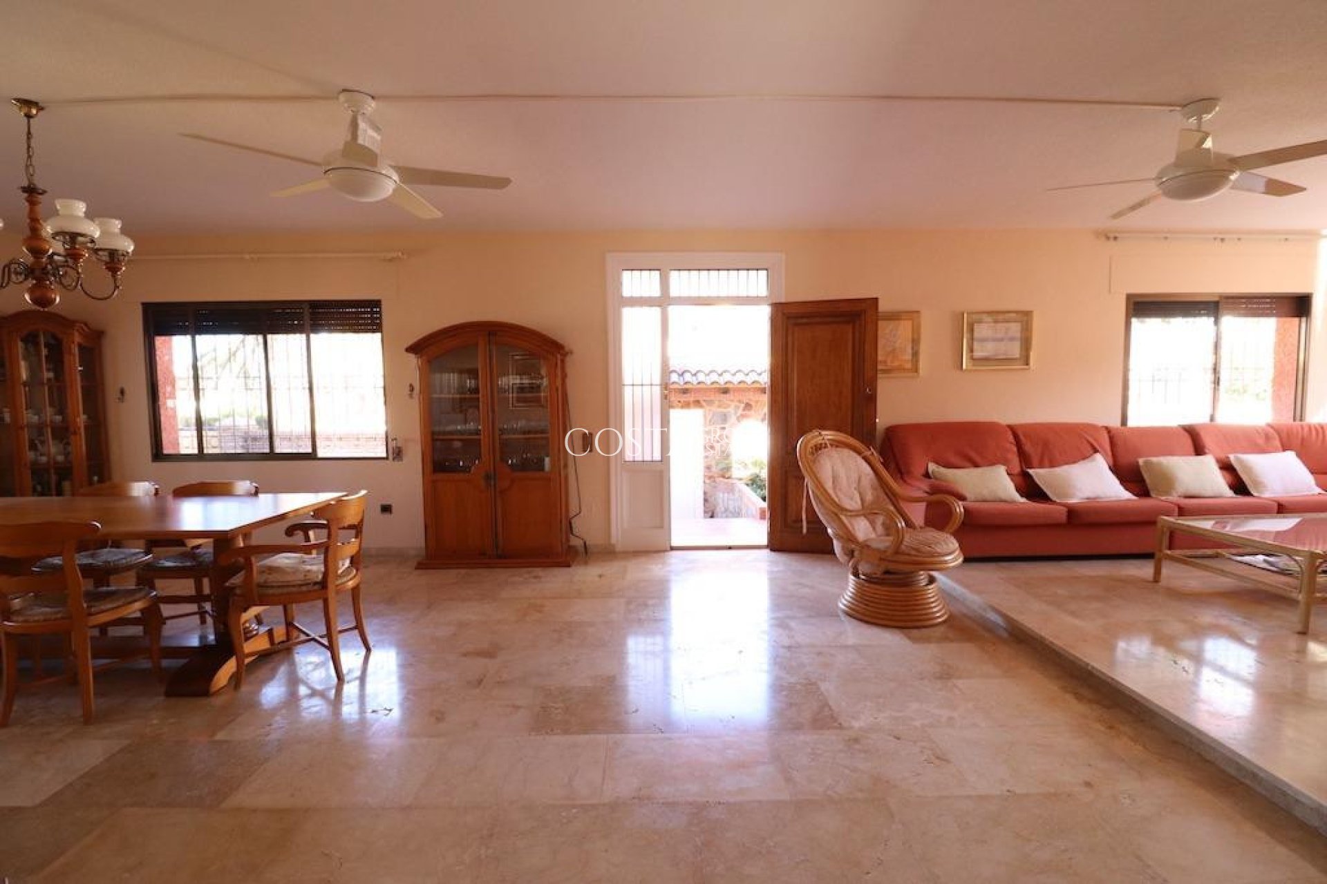 Herverkoop - Villa -
Orihuela Costa - Cabo Roig