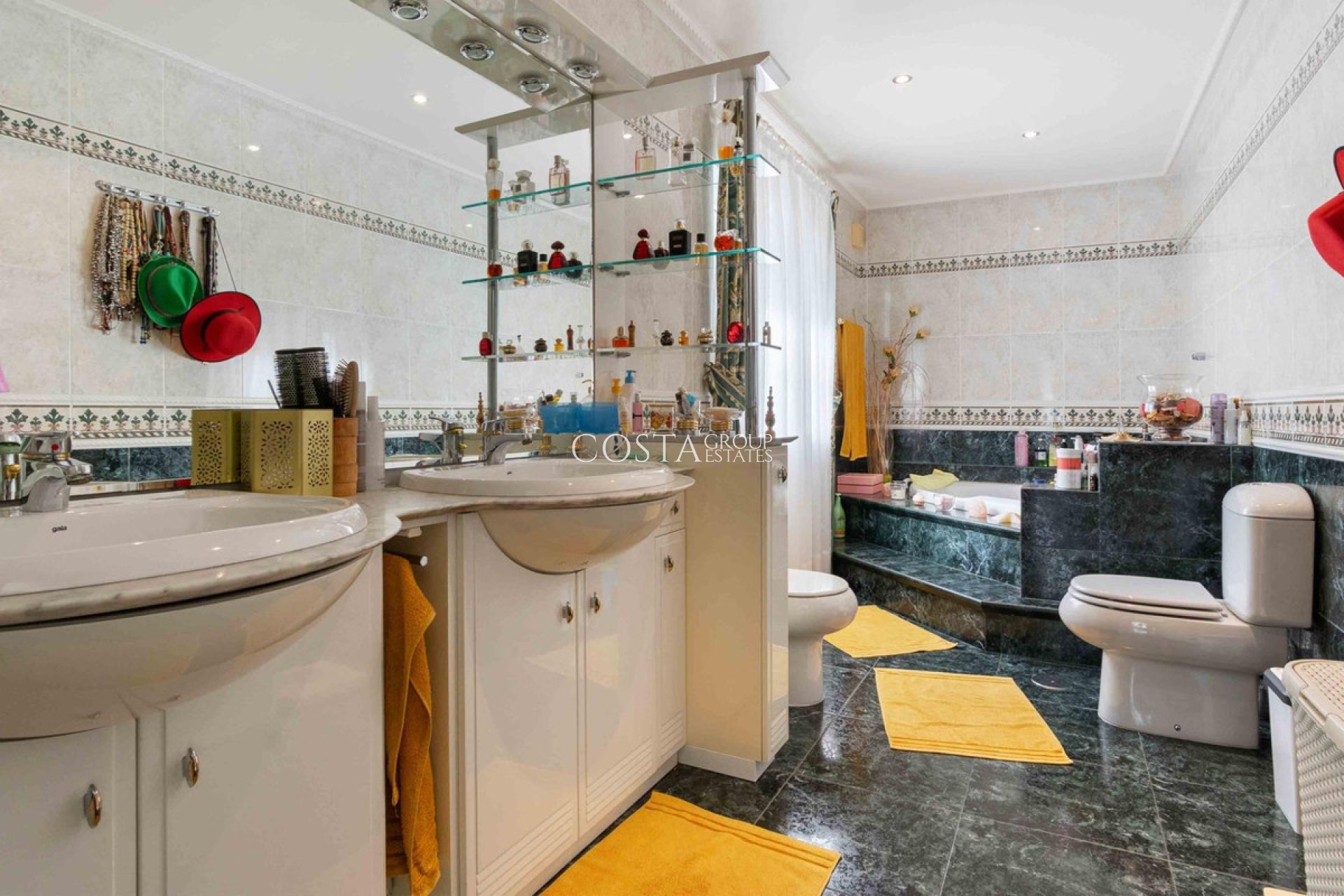 Herverkoop - Villa -
Orihuela Costa - Cabo Roig