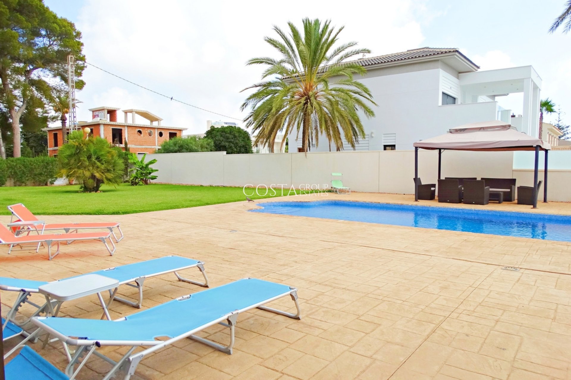 Herverkoop - Villa -
Orihuela Costa - Cabo Roig