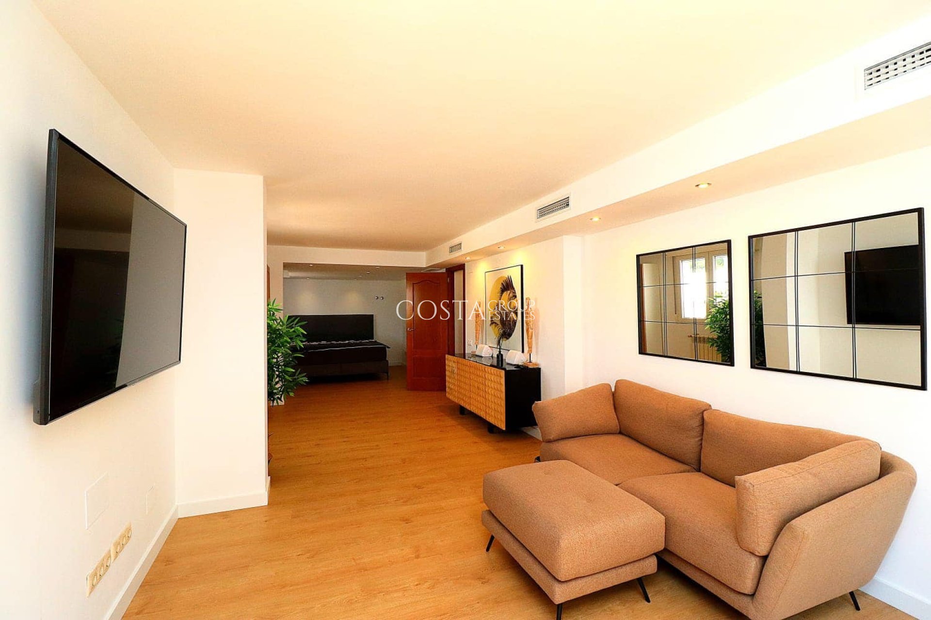 Herverkoop - Villa -
Orihuela Costa - Campoamor