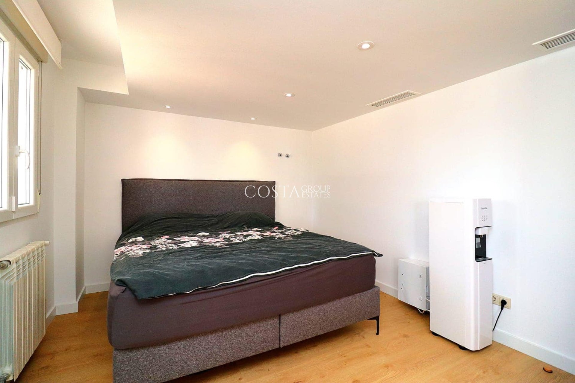 Herverkoop - Villa -
Orihuela Costa - Campoamor