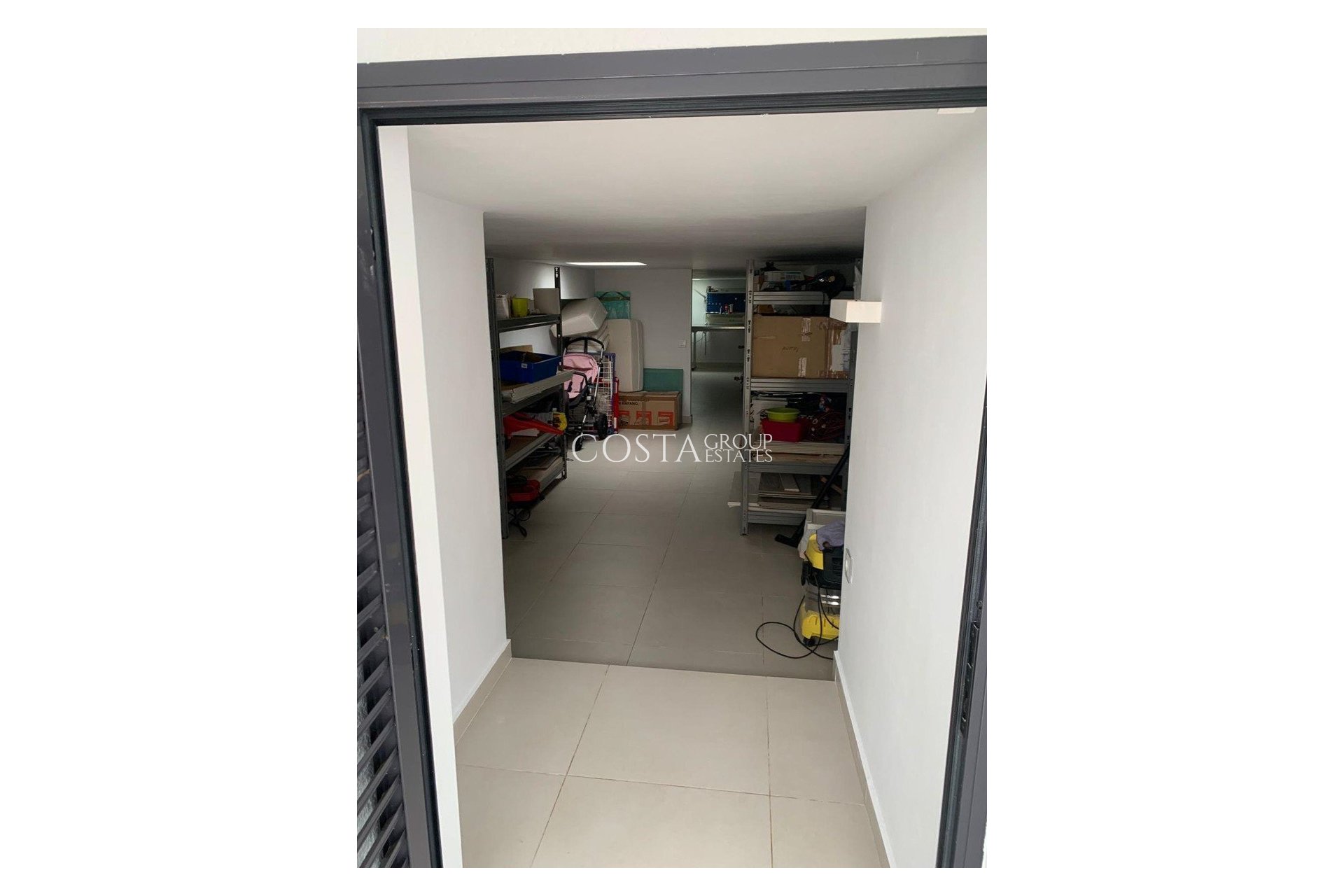 Herverkoop - Villa -
Orihuela Costa - Campoamor