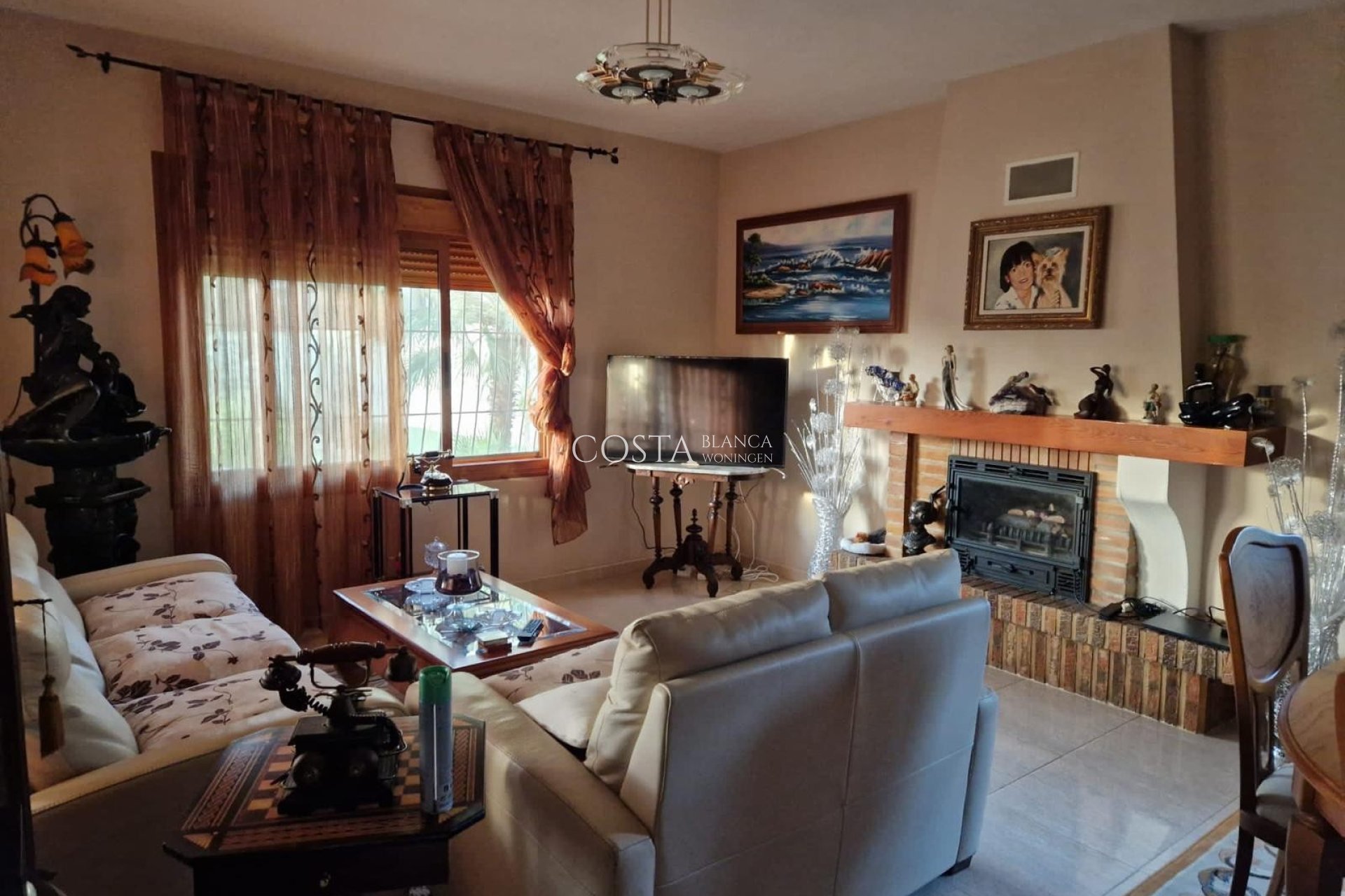 Herverkoop - Villa -
Orihuela Costa - Campoamor
