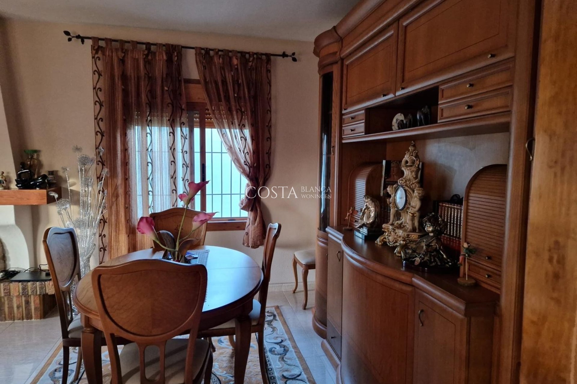 Herverkoop - Villa -
Orihuela Costa - Campoamor