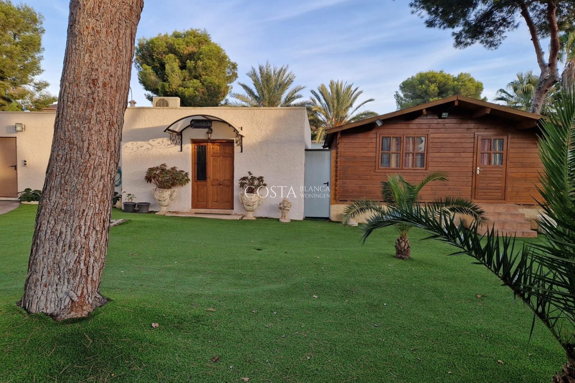 Herverkoop - Villa -
Orihuela Costa - Campoamor
