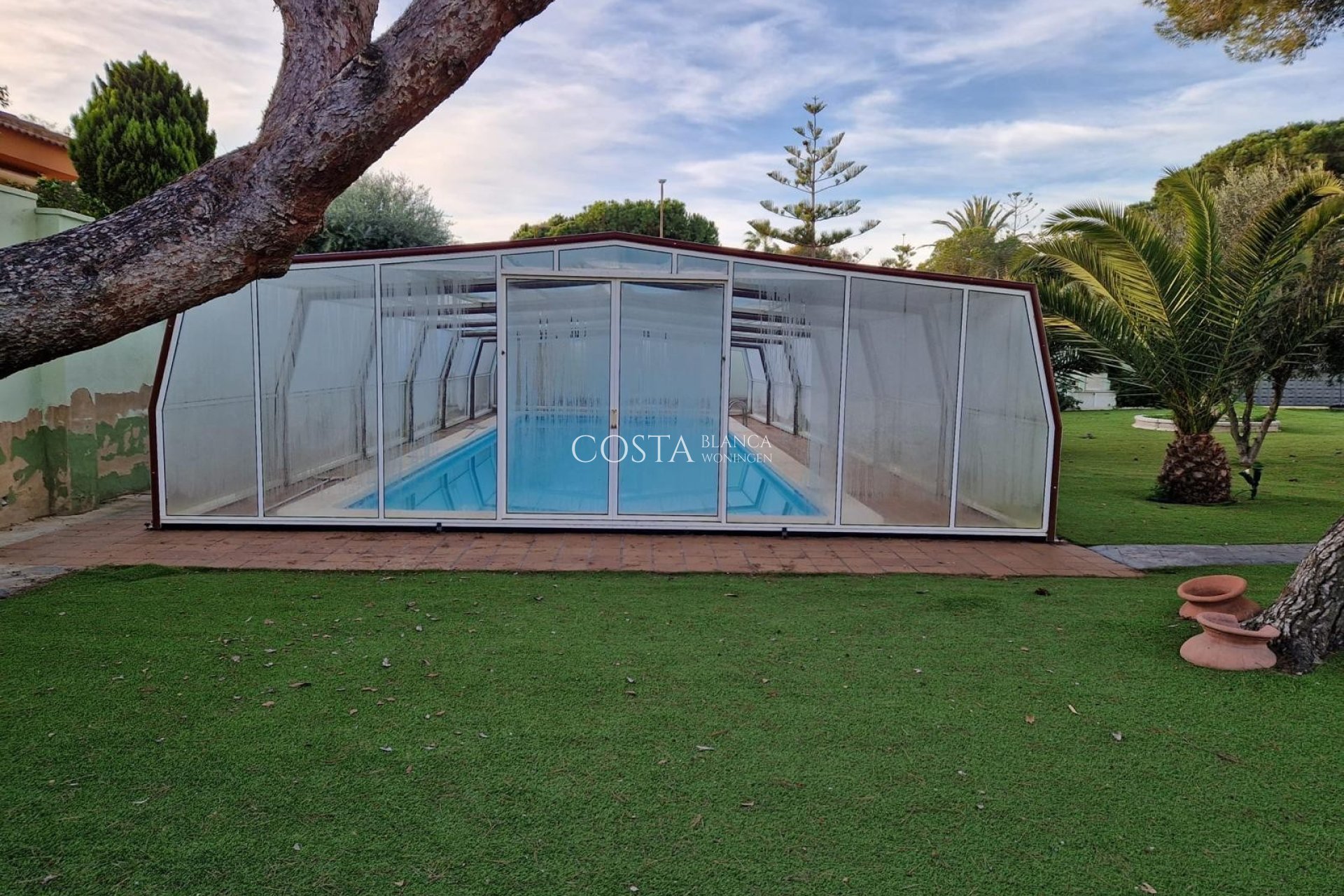 Herverkoop - Villa -
Orihuela Costa - Campoamor