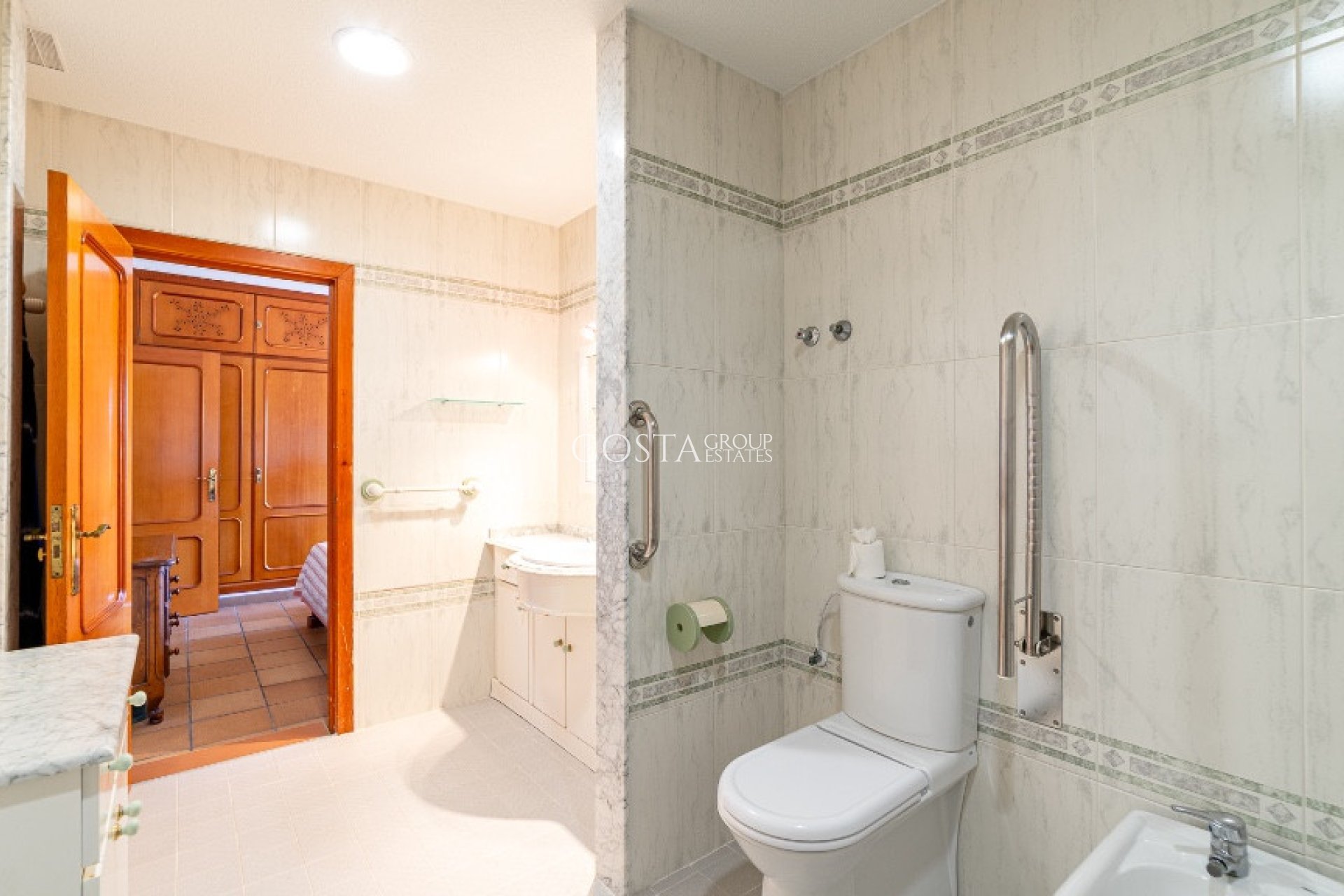 Herverkoop - Villa -
Orihuela Costa - Campoamor