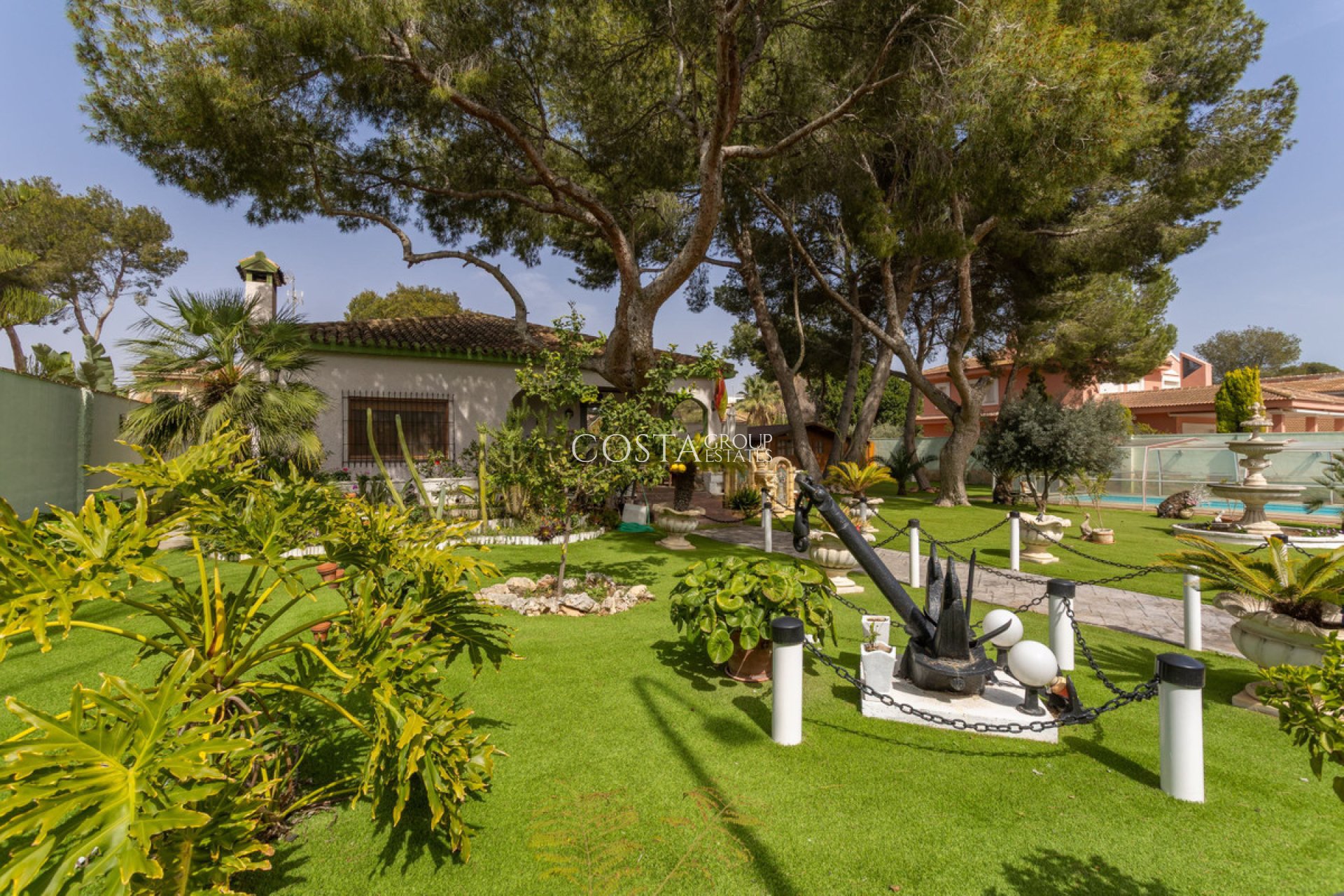 Herverkoop - Villa -
Orihuela Costa - Campoamor