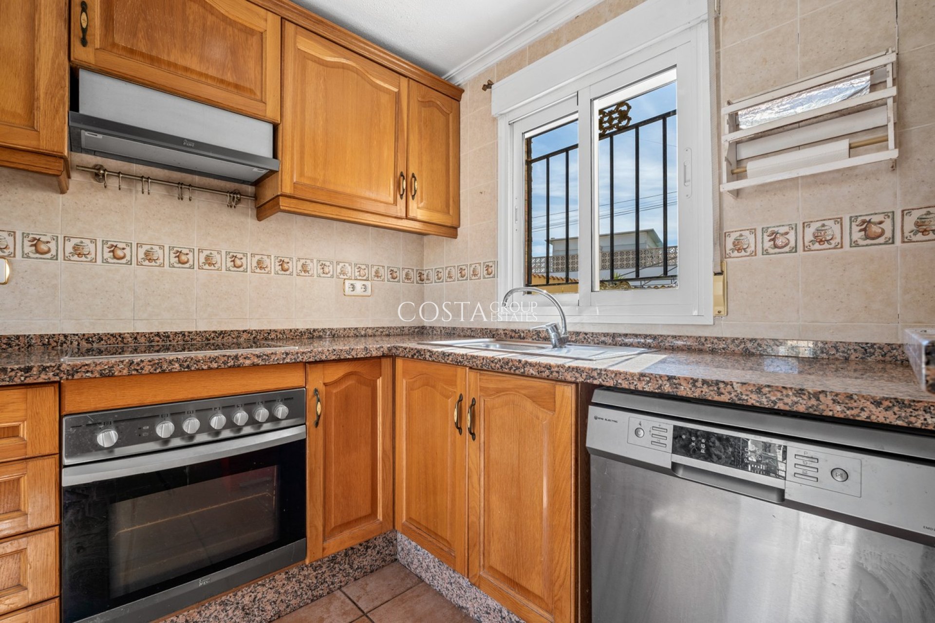 Herverkoop - Villa -
Orihuela Costa - Castillo de Don Juan