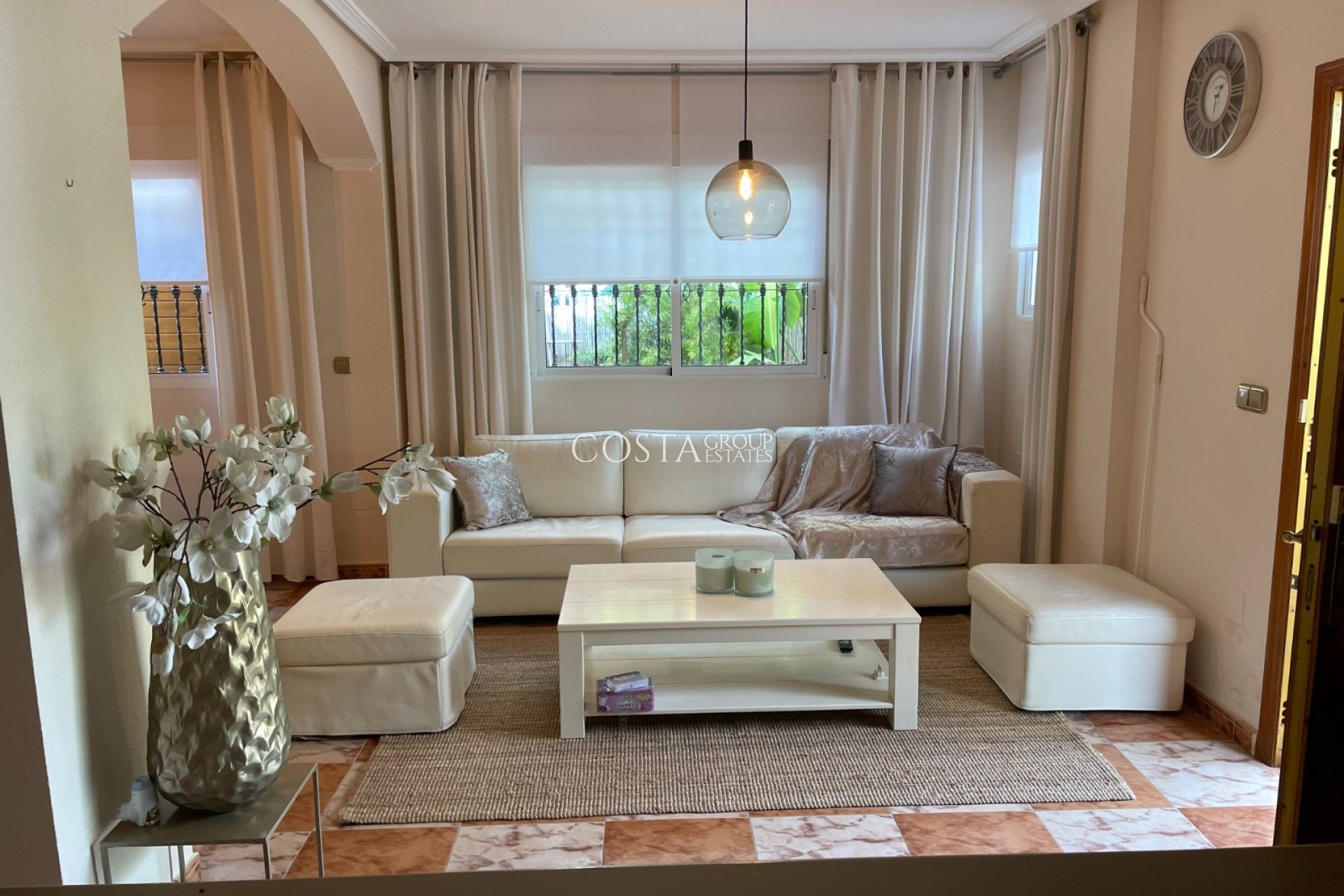 Herverkoop - Villa -
Orihuela Costa - La Regia