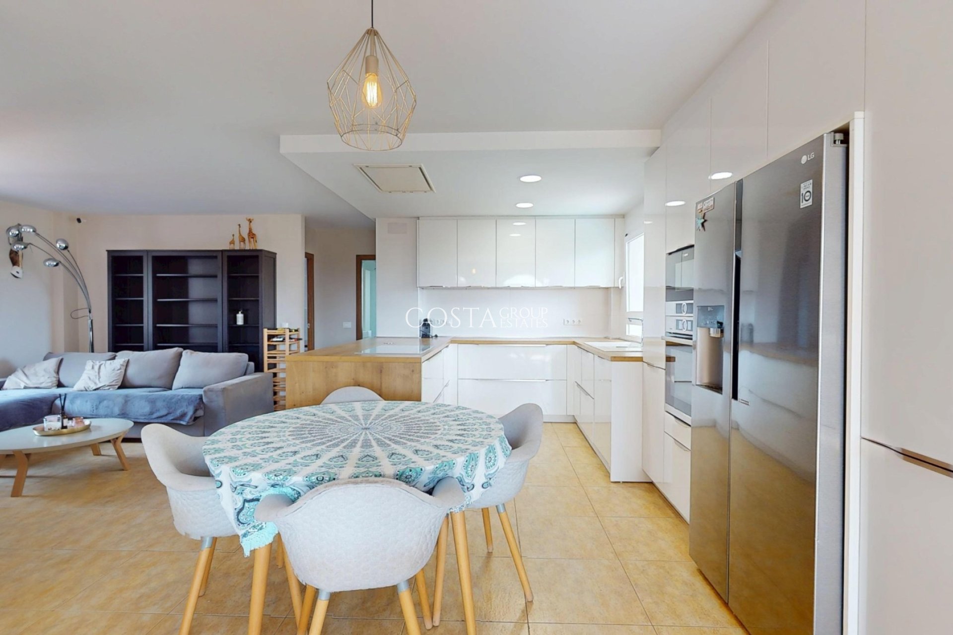 Herverkoop - Villa -
Orihuela Costa - La Zenia