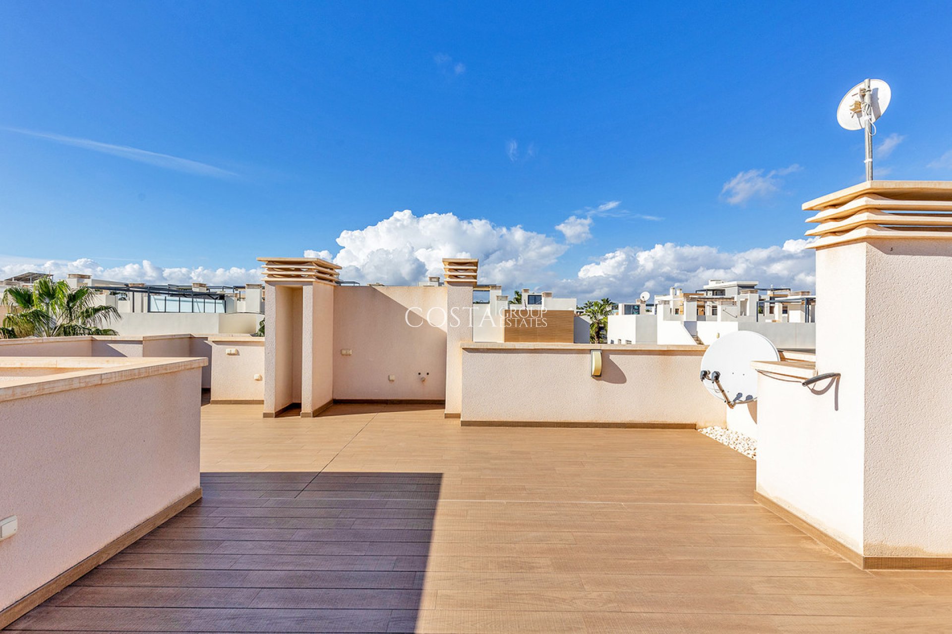 Herverkoop - Villa -
Orihuela Costa - La Zenia