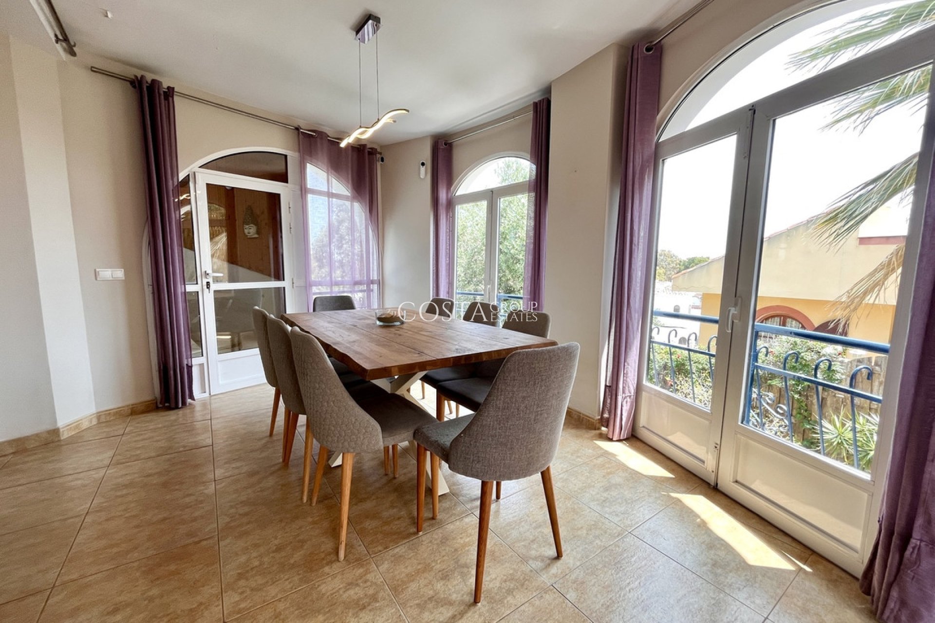 Herverkoop - Villa -
Orihuela Costa - La Zenia