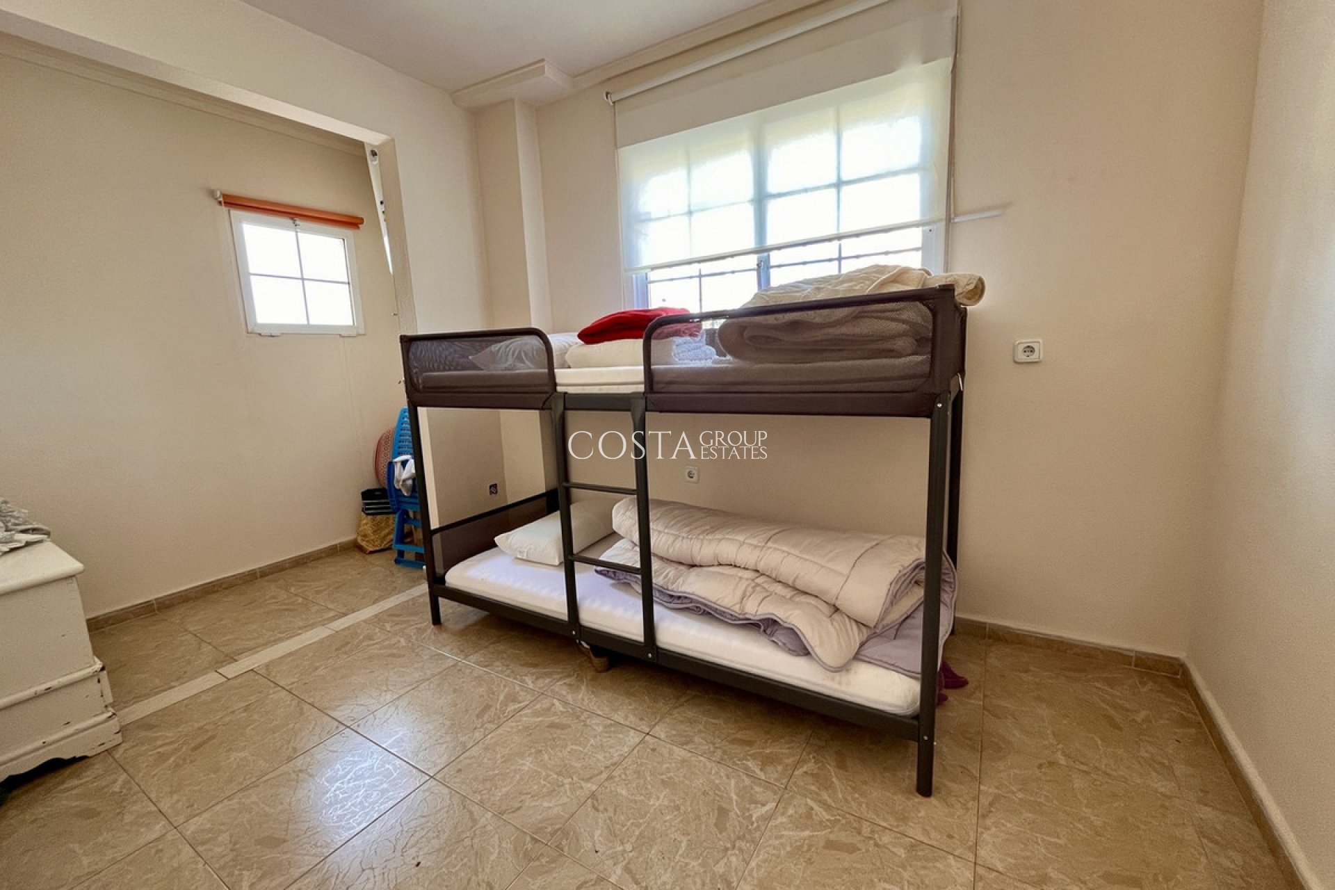 Herverkoop - Villa -
Orihuela Costa - La Zenia