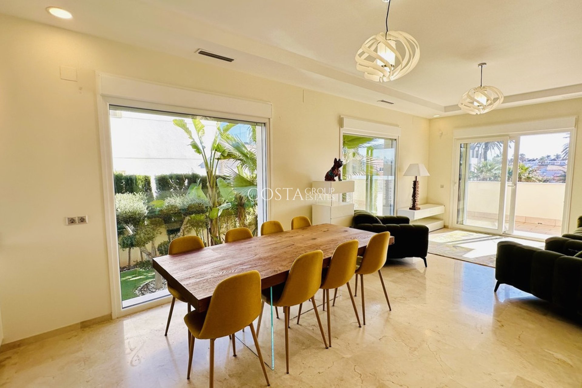 Herverkoop - Villa -
Orihuela Costa - La Zenia