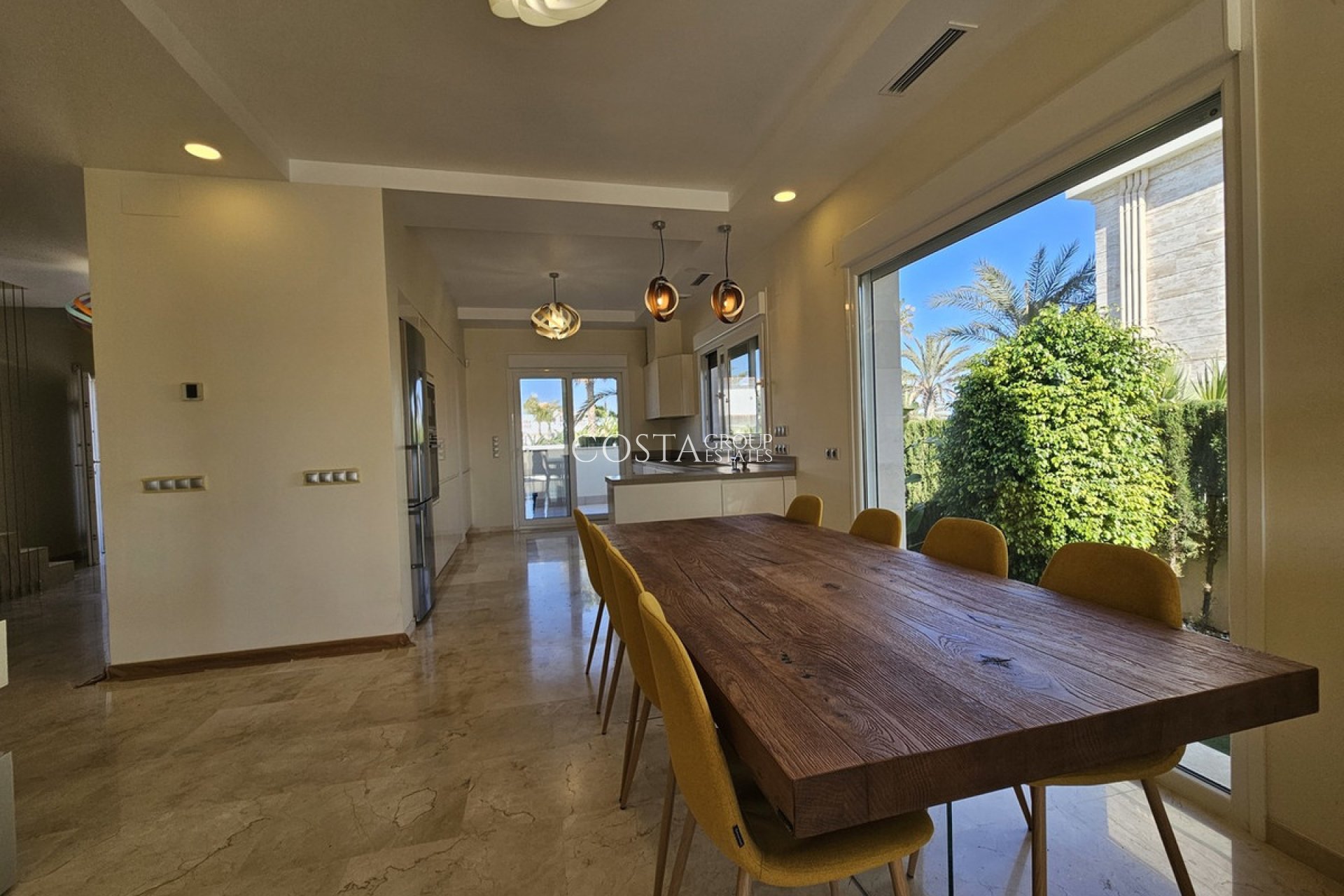 Herverkoop - Villa -
Orihuela Costa - La Zenia