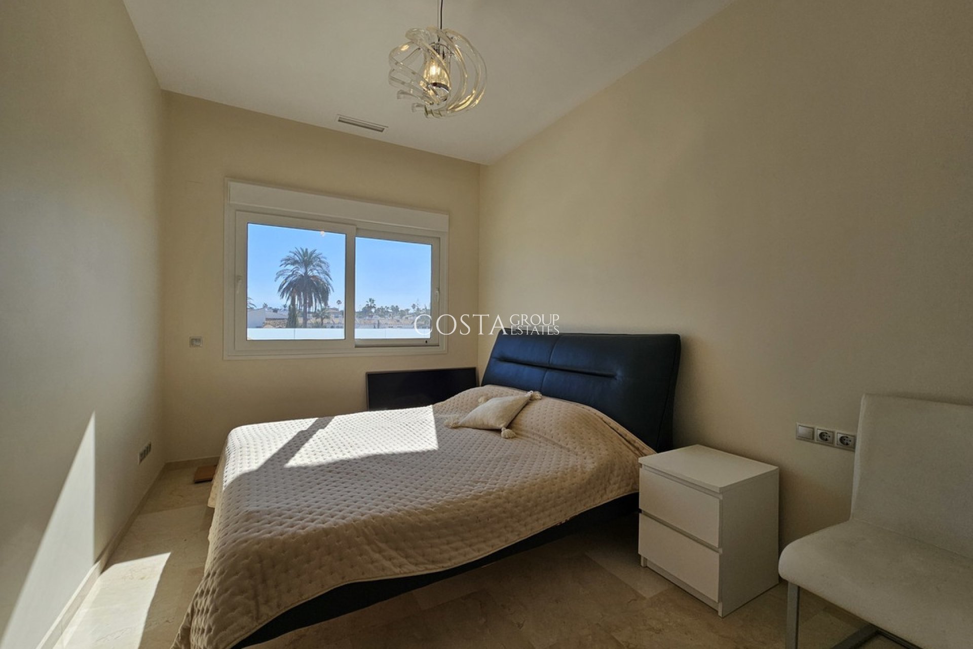 Herverkoop - Villa -
Orihuela Costa - La Zenia