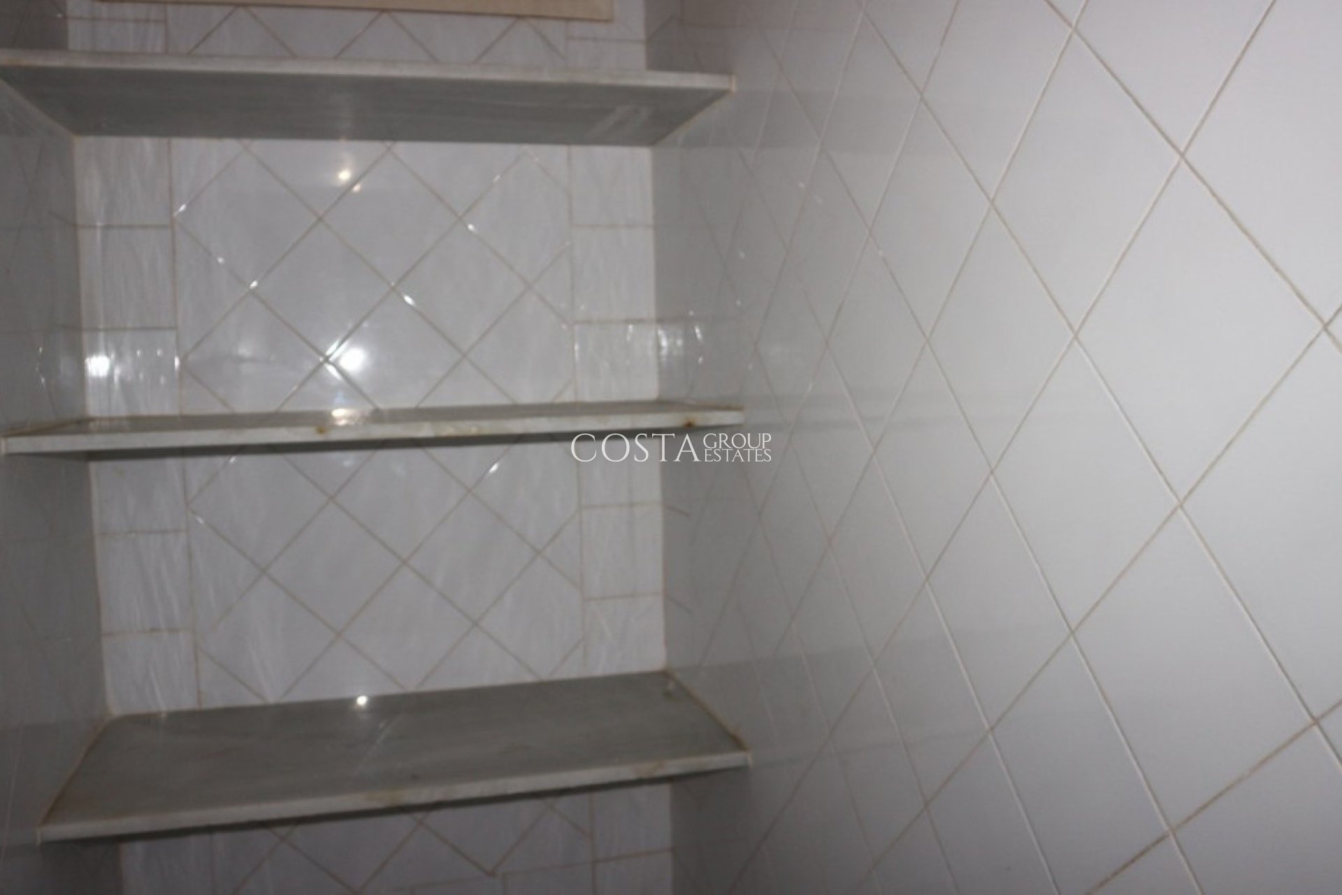 Herverkoop - Villa -
Orihuela Costa - La Zenia