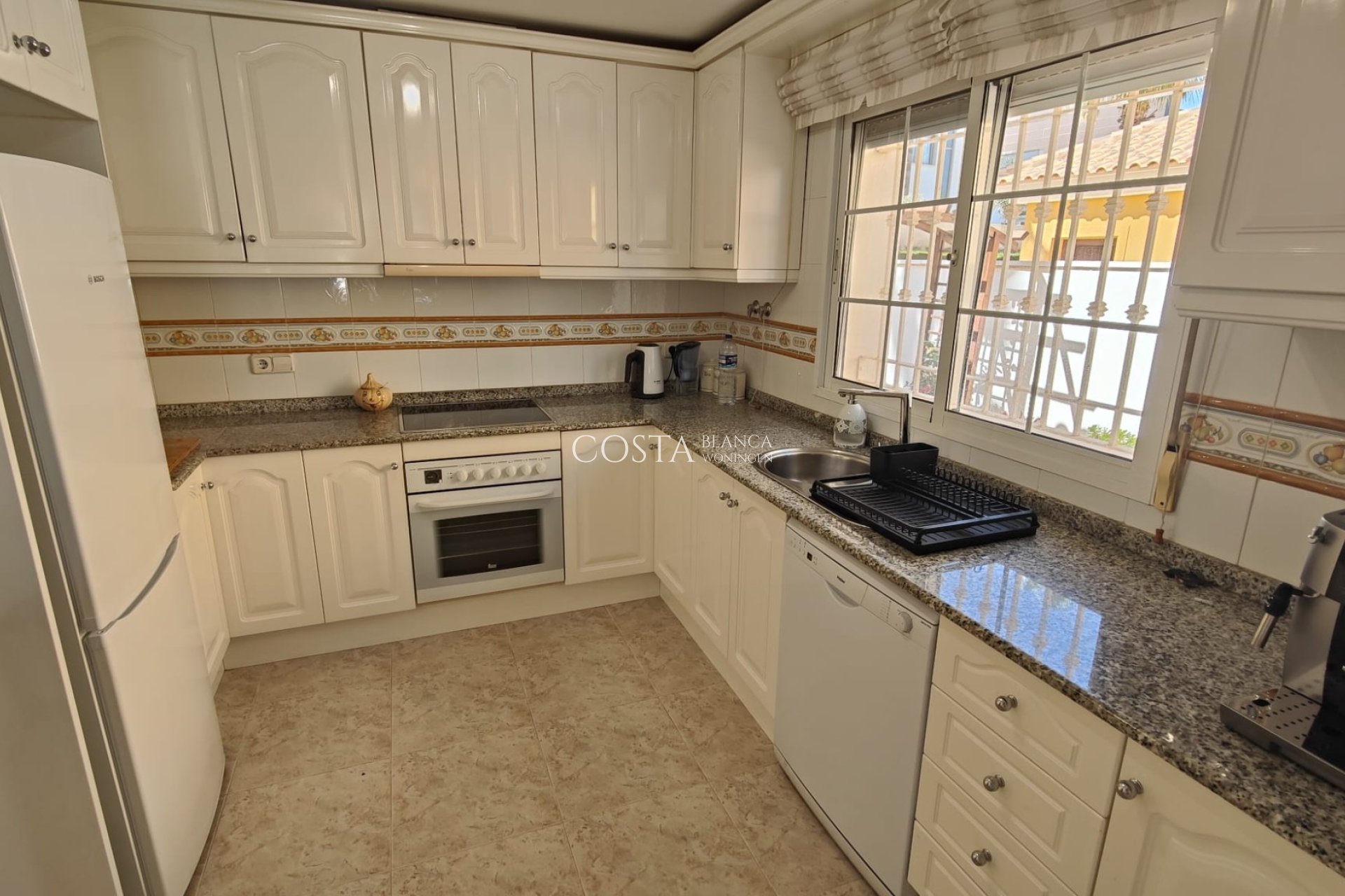 Herverkoop - Villa -
Orihuela Costa - La Zenia