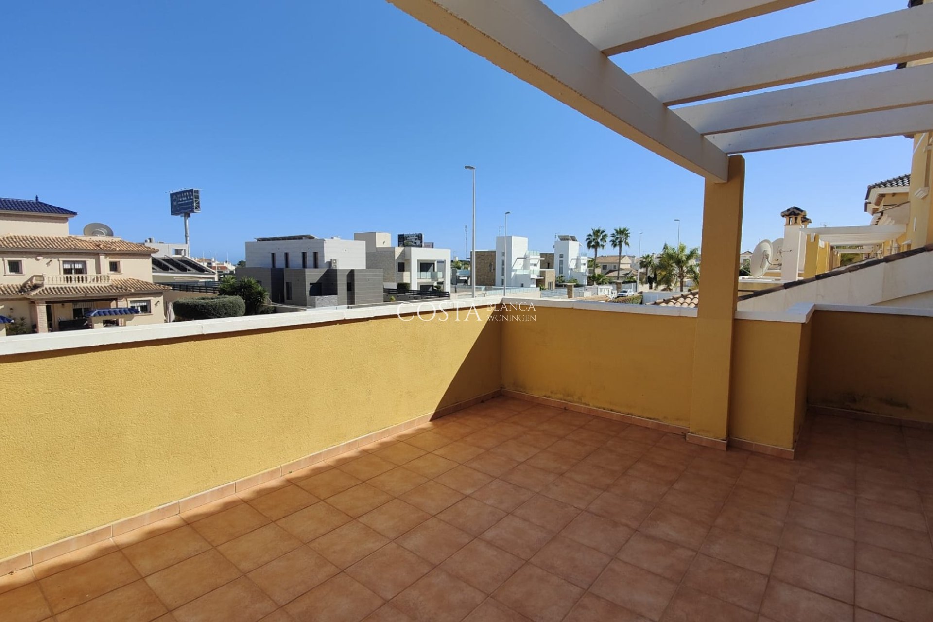Herverkoop - Villa -
Orihuela Costa - La Zenia
