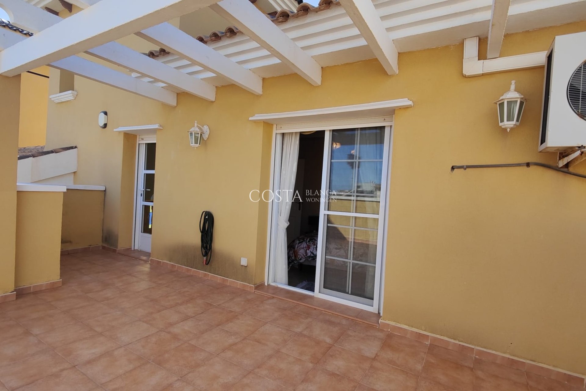 Herverkoop - Villa -
Orihuela Costa - La Zenia
