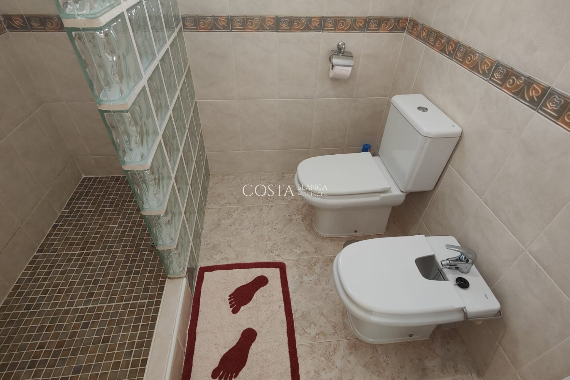 Herverkoop - Villa -
Orihuela Costa - La Zenia