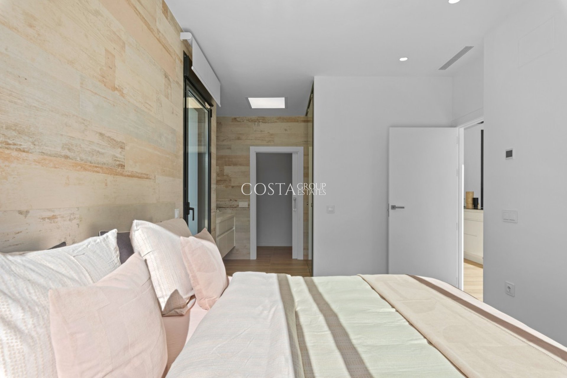 Herverkoop - Villa -
Orihuela Costa - Las Colinas Golf