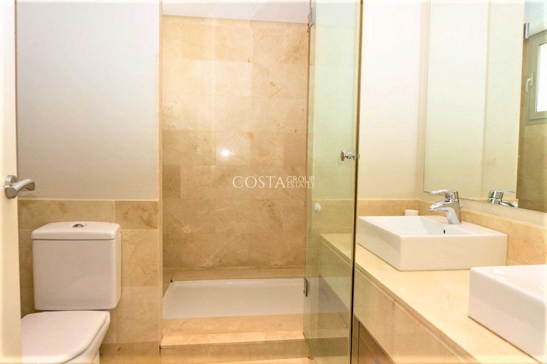 Herverkoop - Villa -
Orihuela Costa - Las Colinas Golf