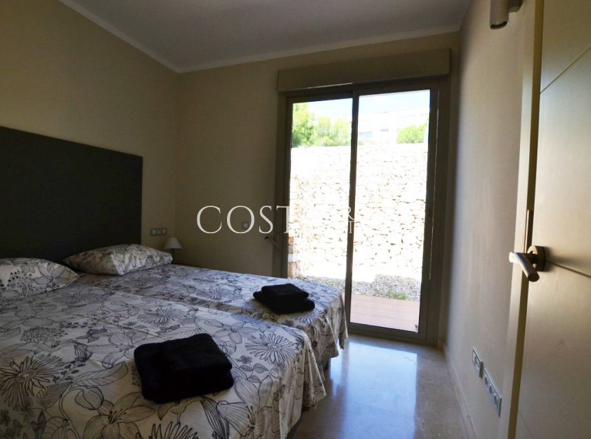 Herverkoop - Villa -
Orihuela Costa - Las Colinas Golf