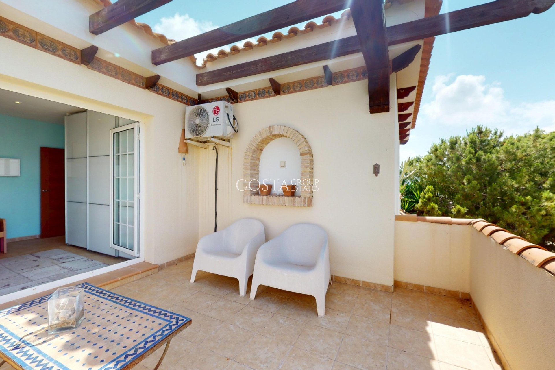 Herverkoop - Villa -
Orihuela Costa - Las Filipinas