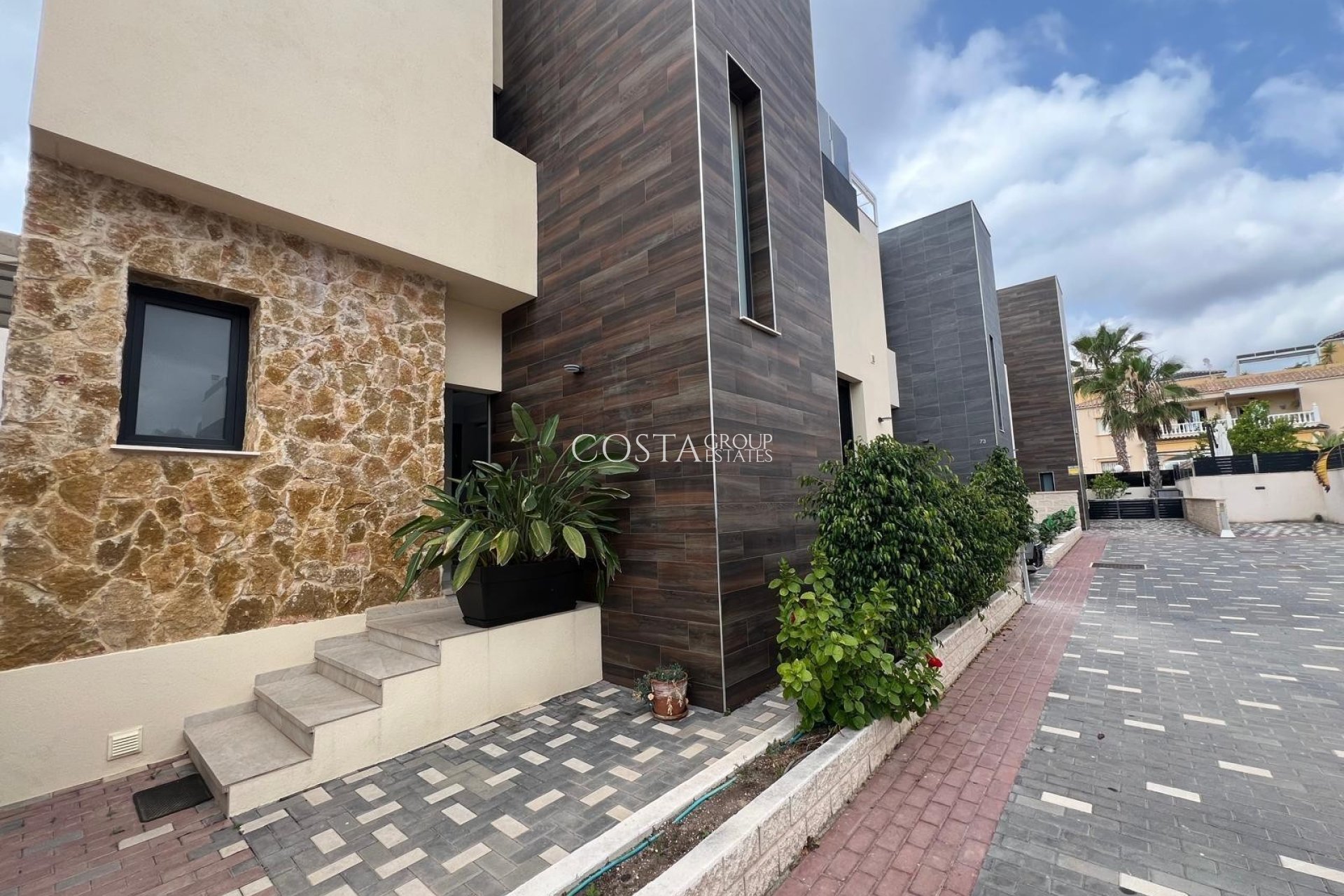 Herverkoop - Villa -
Orihuela Costa - Lomas De Cabo Roig