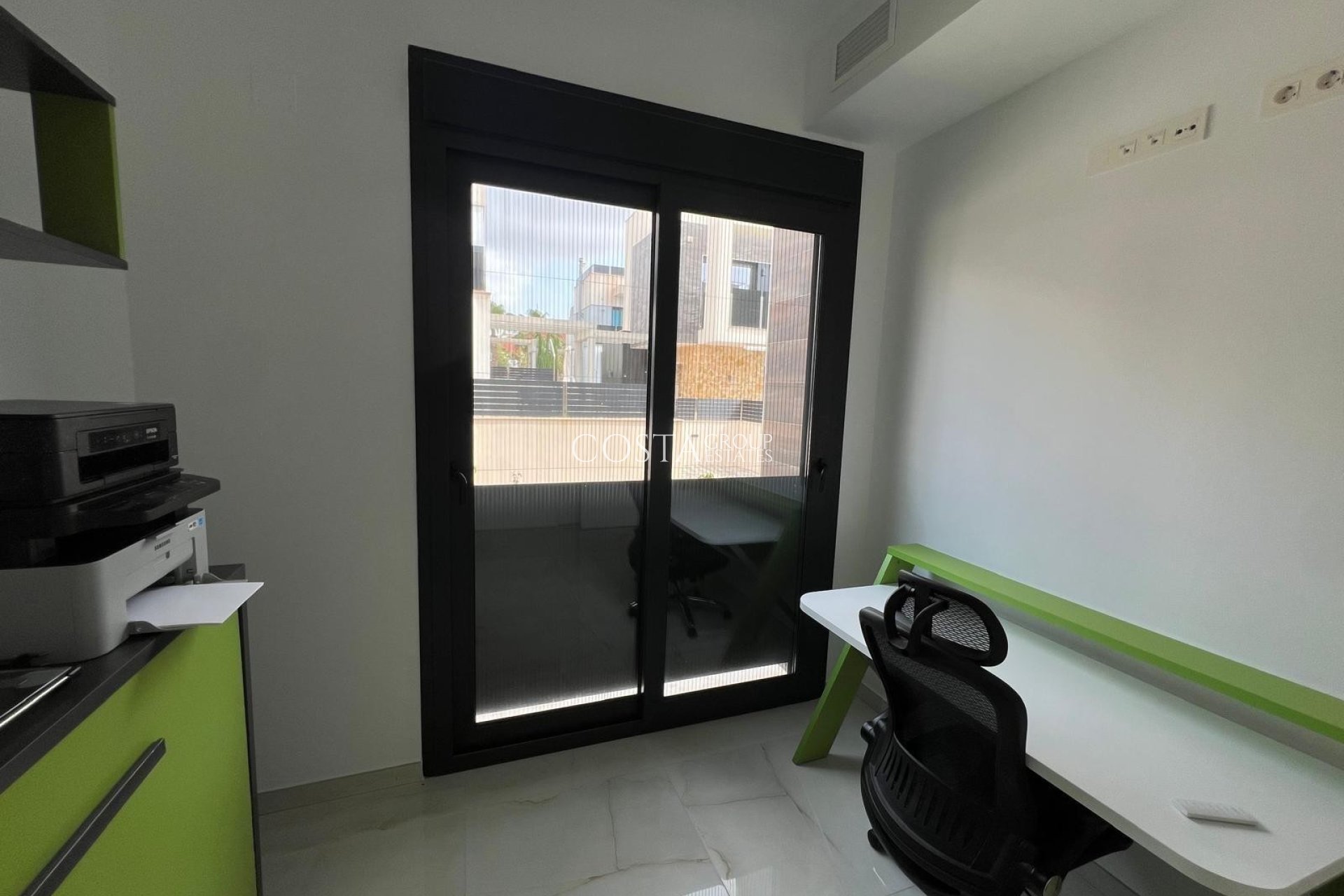 Herverkoop - Villa -
Orihuela Costa - Lomas De Cabo Roig