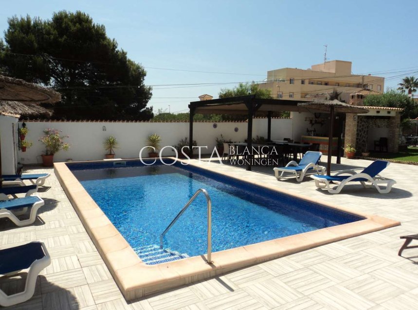 Herverkoop - Villa -
Orihuela Costa - Lomas de Cabo Roig