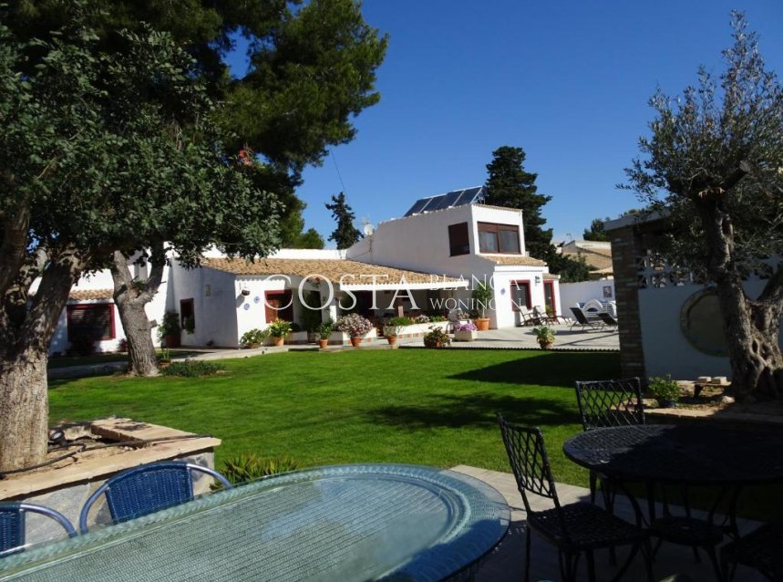 Herverkoop - Villa -
Orihuela Costa - Lomas de Cabo Roig