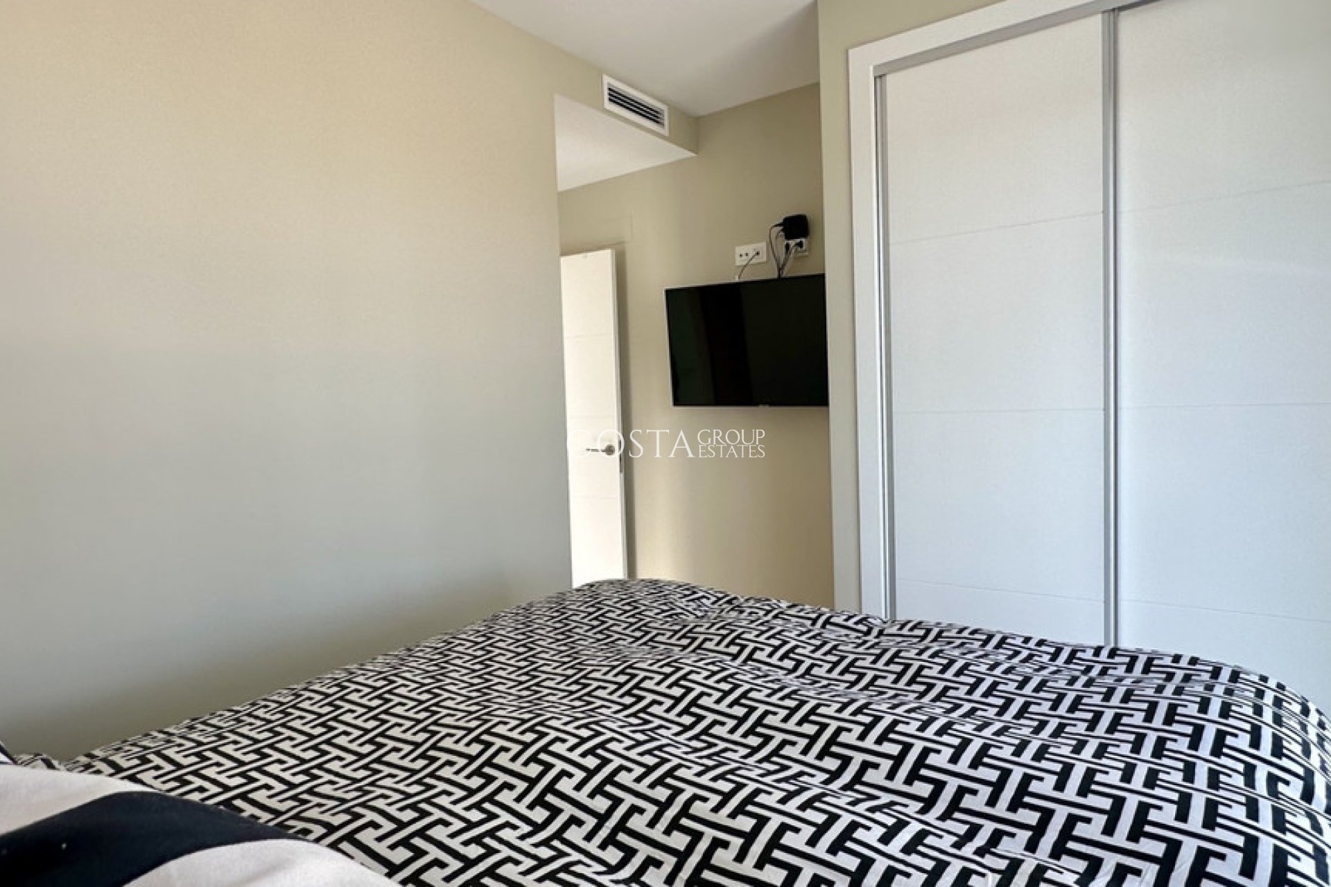 Herverkoop - Villa -
Orihuela Costa - Lomas de Cabo Roig