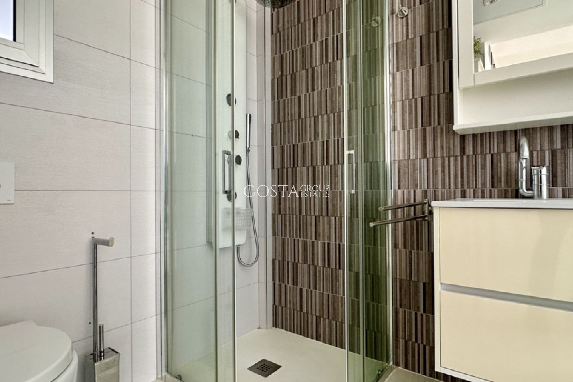 Herverkoop - Villa -
Orihuela Costa - Lomas de Cabo Roig