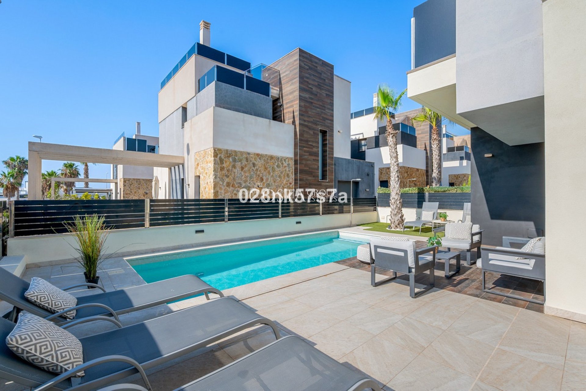 Herverkoop - Villa -
Orihuela Costa - Lomas de Cabo Roig