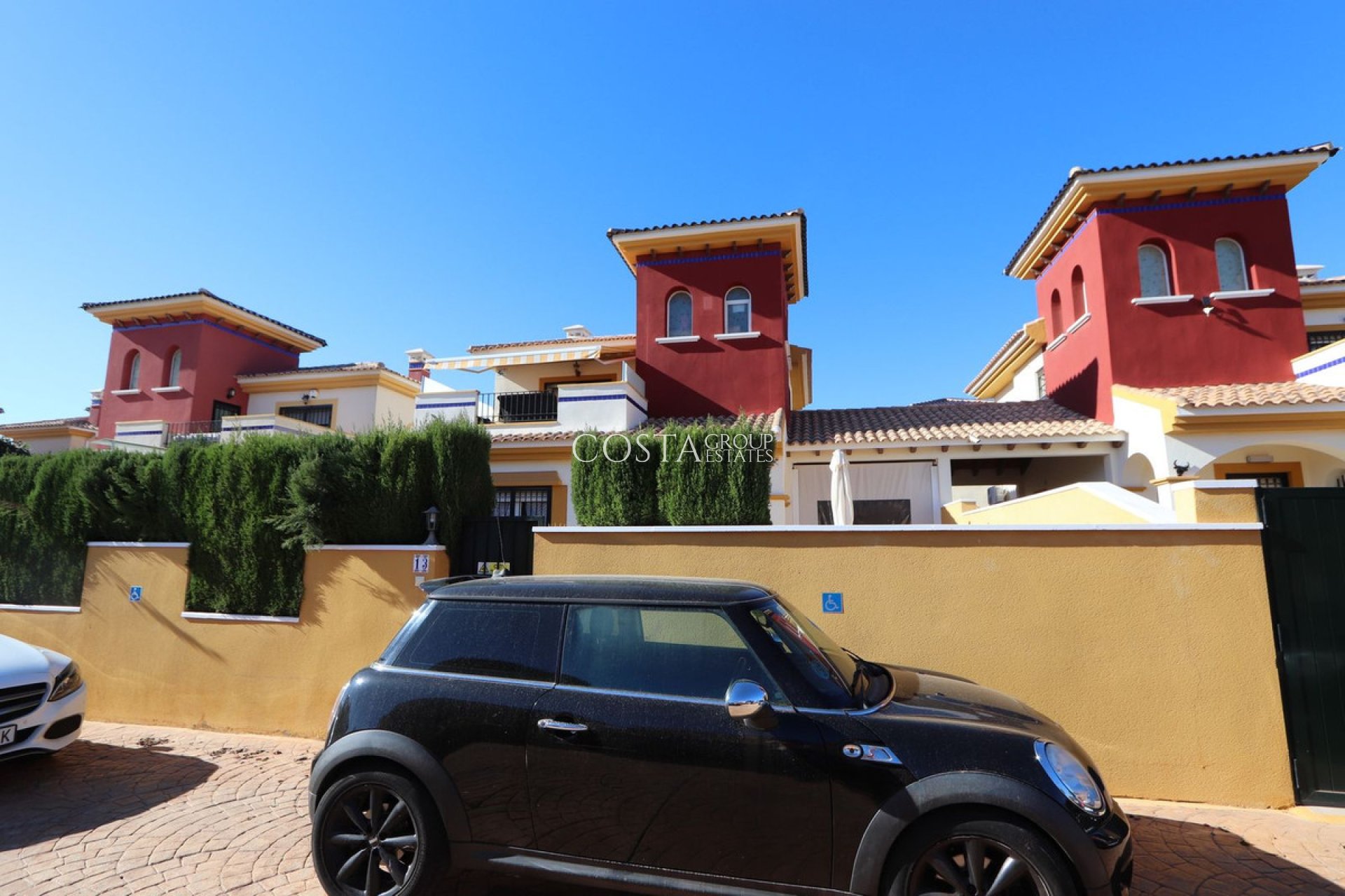 Herverkoop - Villa -
Orihuela Costa - Lomas de Cabo Roig