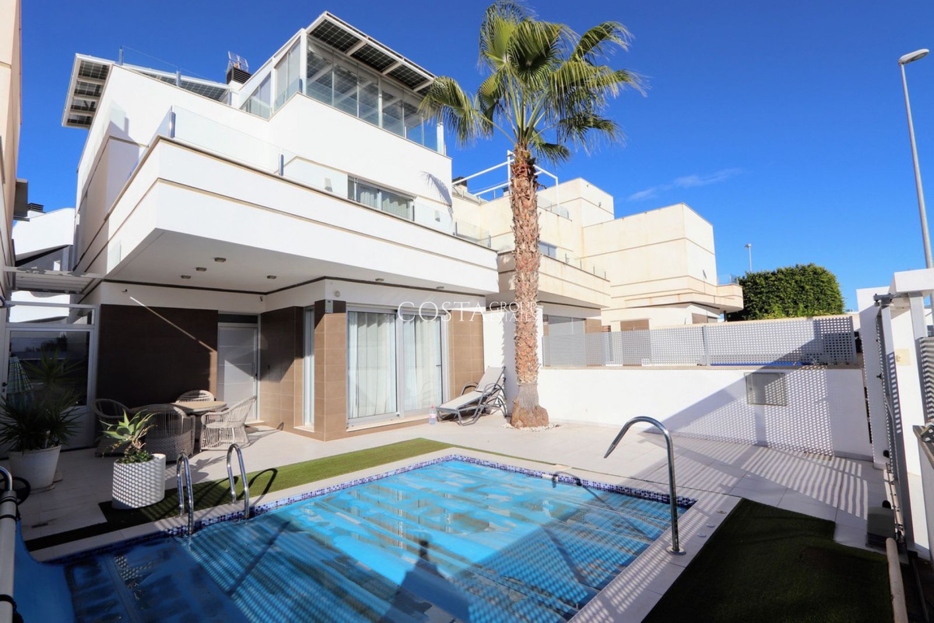 Herverkoop - Villa -
Orihuela Costa - Lomas de Cabo Roig