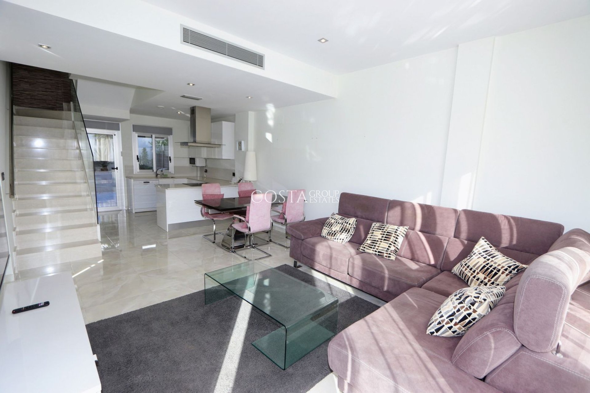 Herverkoop - Villa -
Orihuela Costa - Lomas de Cabo Roig