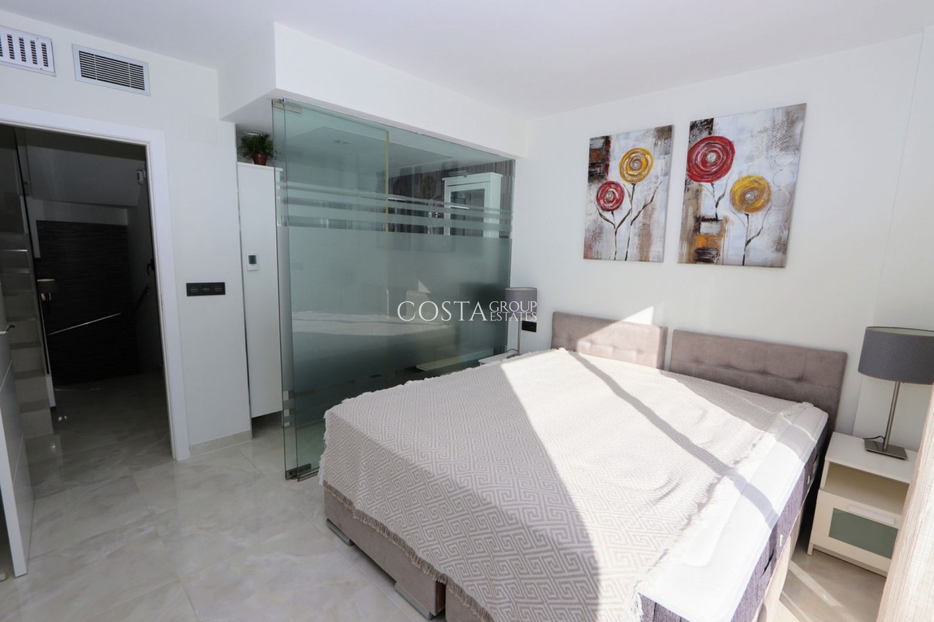 Herverkoop - Villa -
Orihuela Costa - Lomas de Cabo Roig