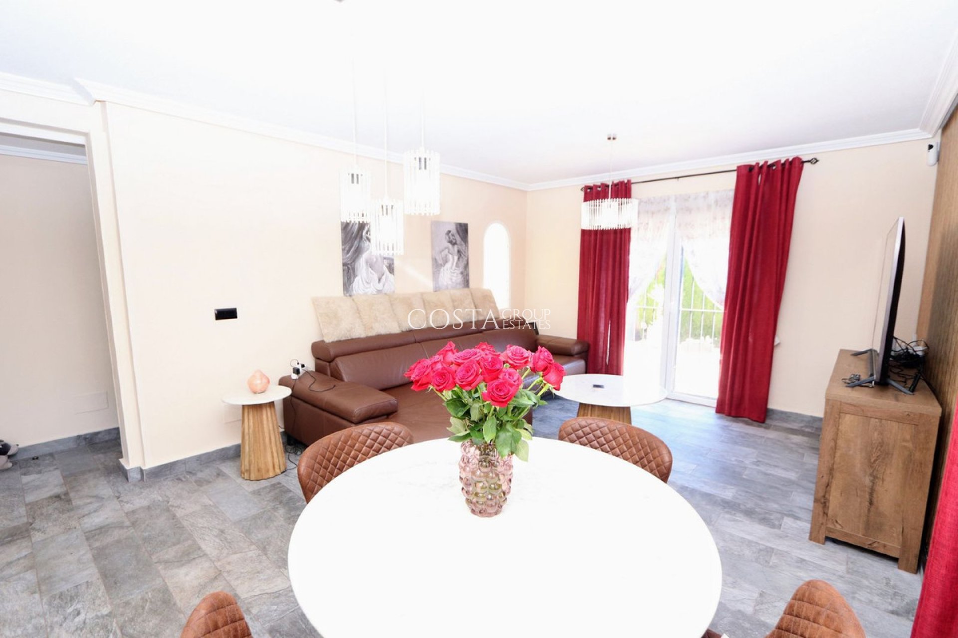 Herverkoop - Villa -
Orihuela Costa - Lomas de Cabo Roig