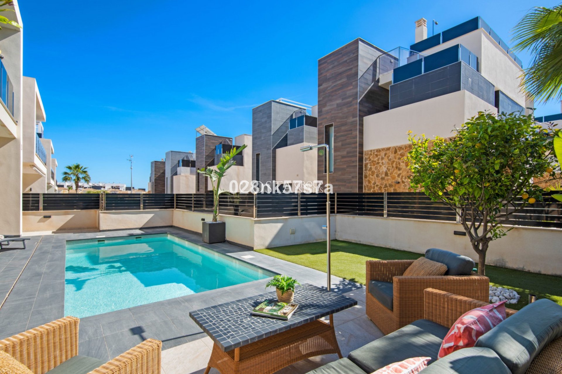 Herverkoop - Villa -
Orihuela Costa - Lomas De Campoamor