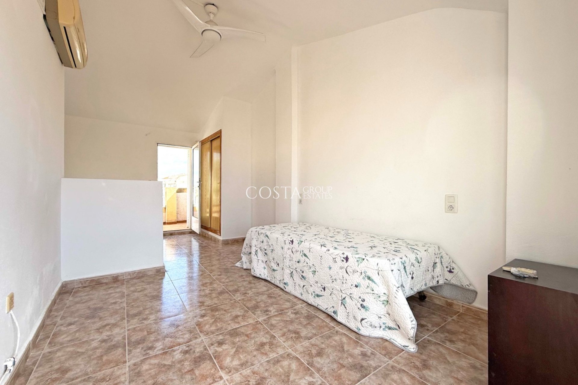 Herverkoop - Villa -
Orihuela Costa - Los Altos